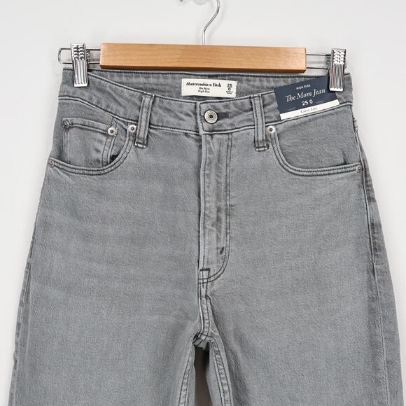 NWT Abercrombie & Fitch Curve Love High Rise Mom Jean Grey Size 25 Regular - Picture 7 of 12